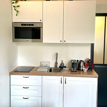 Studio Au Vieux Marly-Le-Roi - Bien Equipe - Matelas De Qualite - 7Min Du Train Vers Paris Luaran gambar