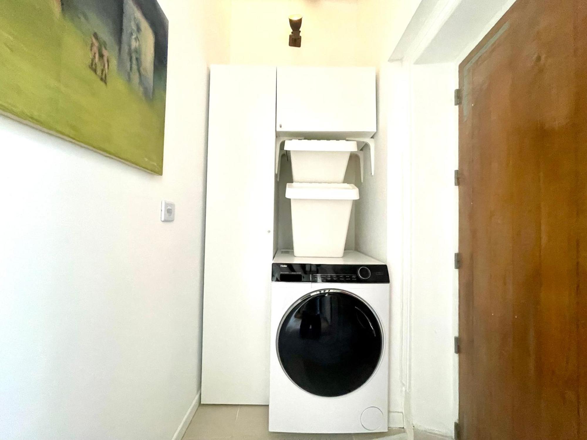 Studio Au Vieux Marly-Le-Roi - Bien Equipe - Matelas De Qualite - 7Min Du Train Vers Paris Luaran gambar